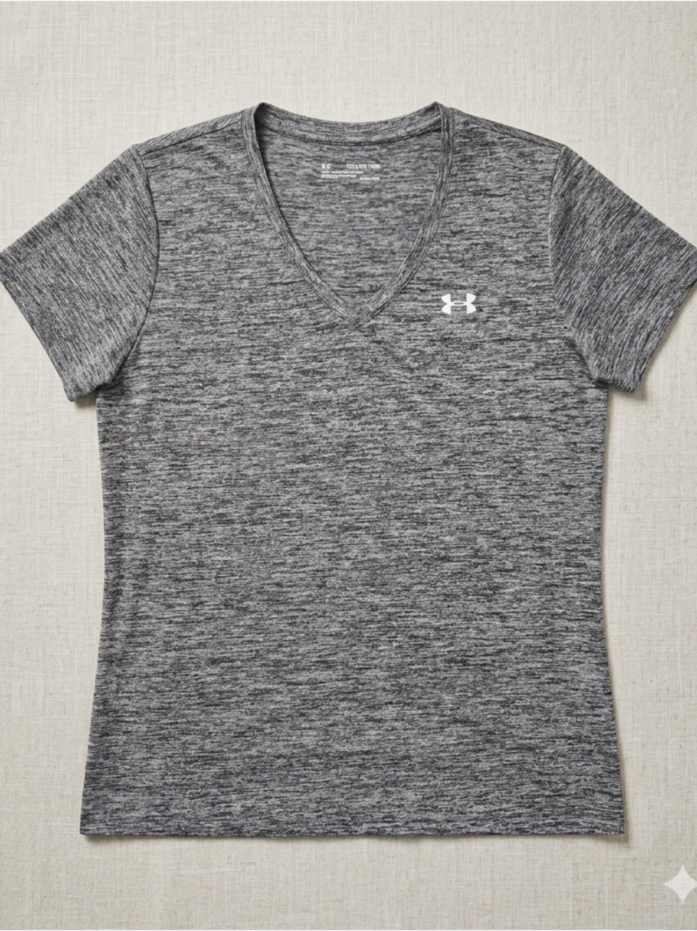 Under Armour Women's Gray Heather V-Neck Performance Tee - (2XL)
